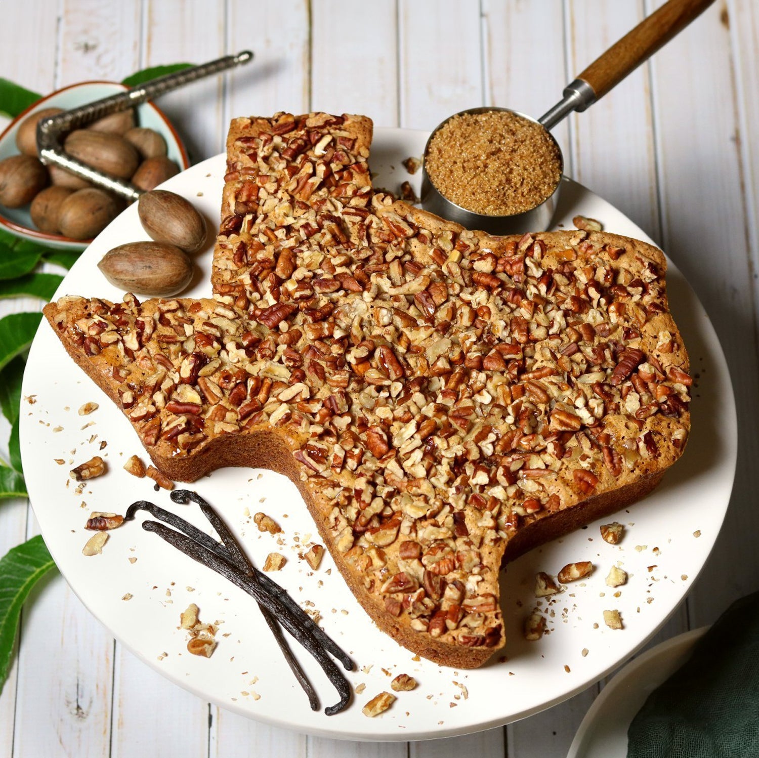 Large Cake - Texas Pecan Cakes