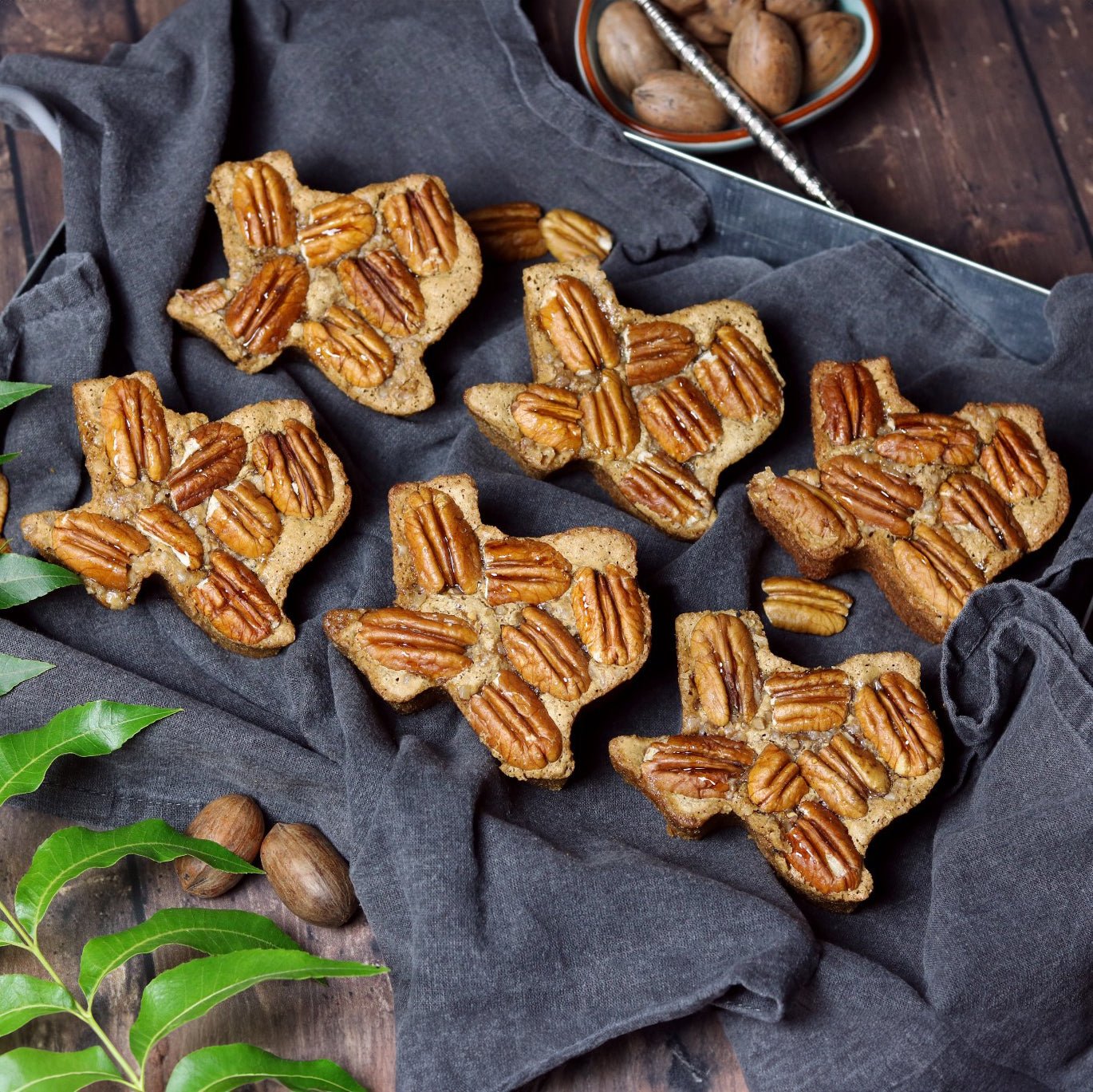 Small Cake - 6 Pack - Texas Pecan Cakes